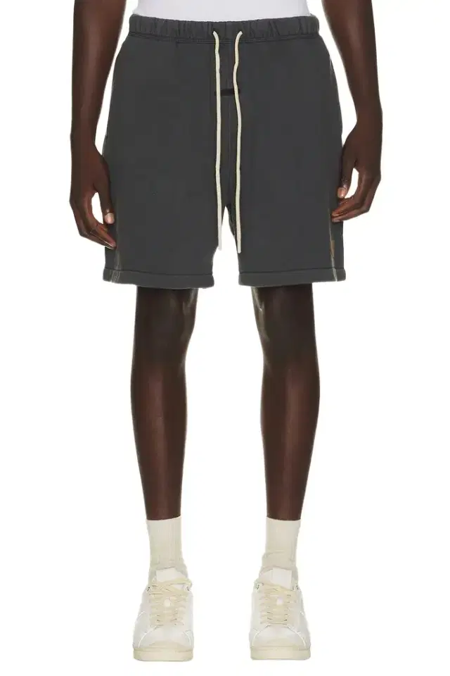 Fear of God Essentials Classic Short