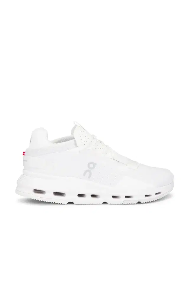 ON Cloudnova 2