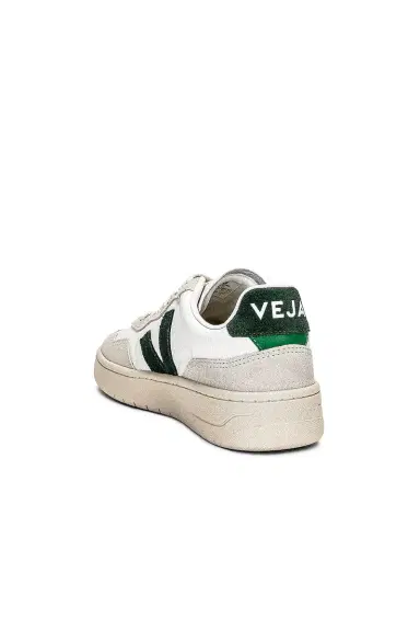 Veja V-90 Sneaker | Thumbnail 3 Veja V-90 Sneaker | Thumbnail 3