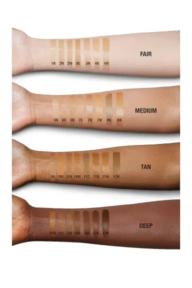 Charlotte Tilbury Charlotte's Beautiful Skin Medium Coverage Liquid Foundation with Hyaluronic Acid | Thumbnail 3