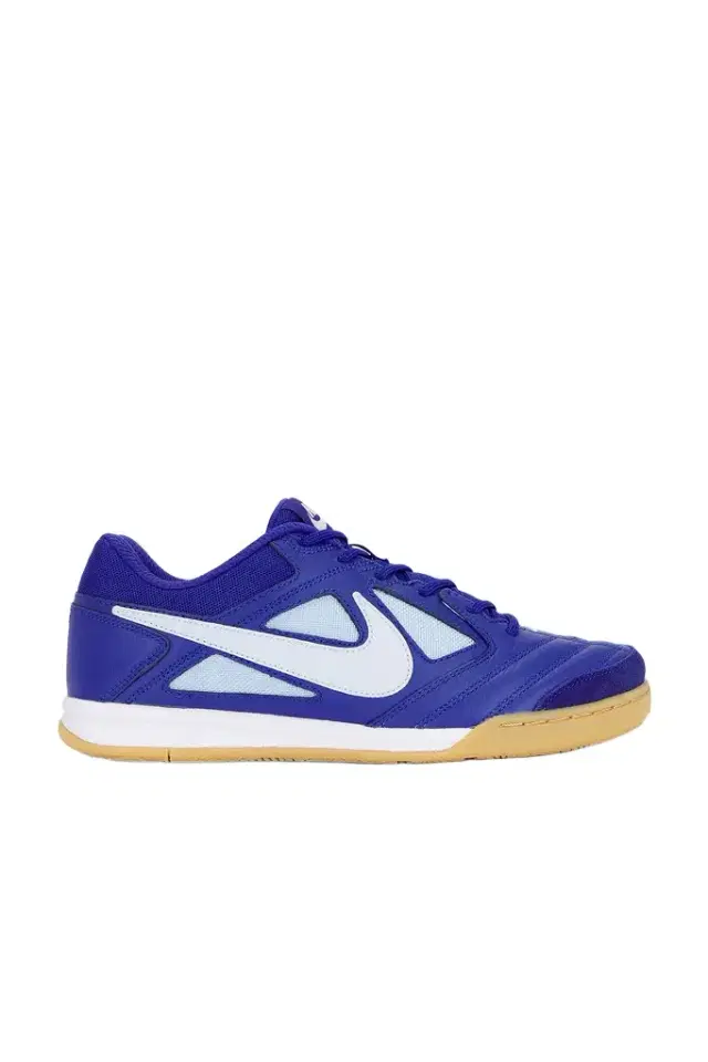 Nike Gato