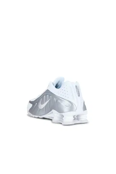 Nike Shox R4 Sneaker | Thumbnail 3