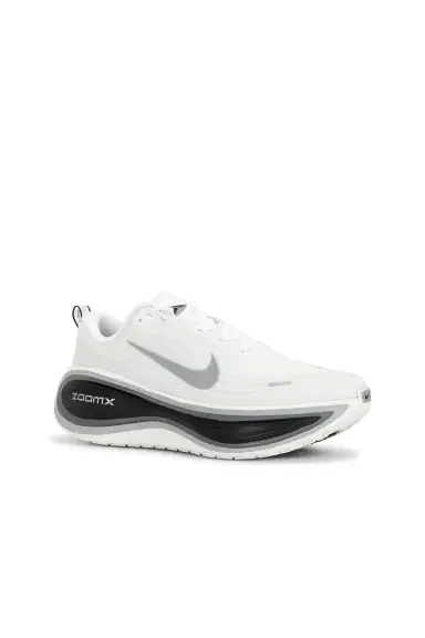 Nike Vomero Plus | Thumbnail 2