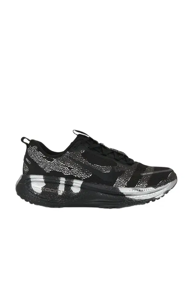 Nike Vomero 18 Dsrpt