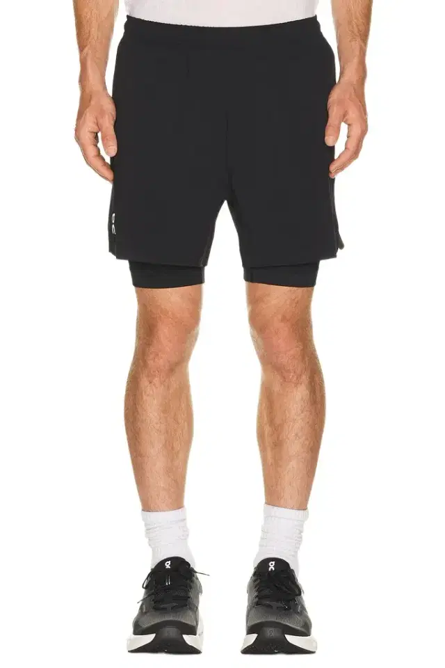 ON Train 2-In-1 Shorts