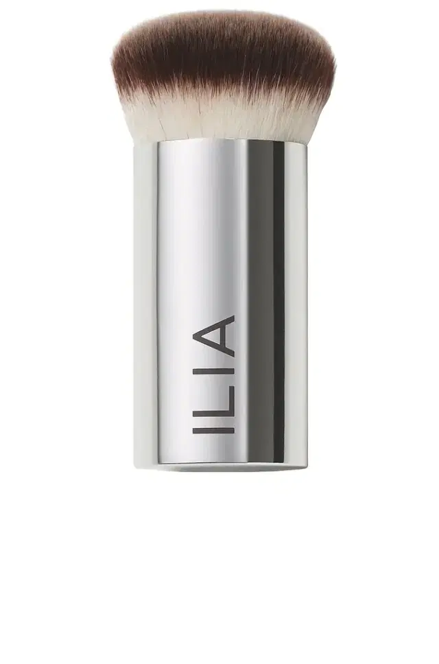 ILIA Perfecting Buff Brush
