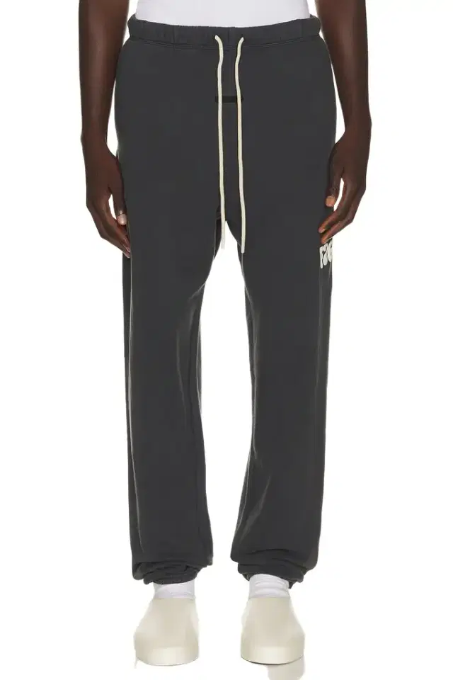 Fear of God Essentials Classic Fleece Sweatpant