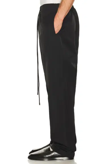 Fear of God Essentials Active Trace Relaxed Drawstring Pant | Thumbnail 3