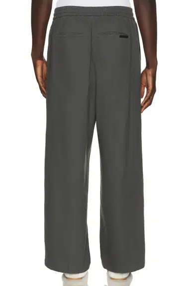 Fear of God Essentials Pleat Front Drawstring Pant | Thumbnail 3