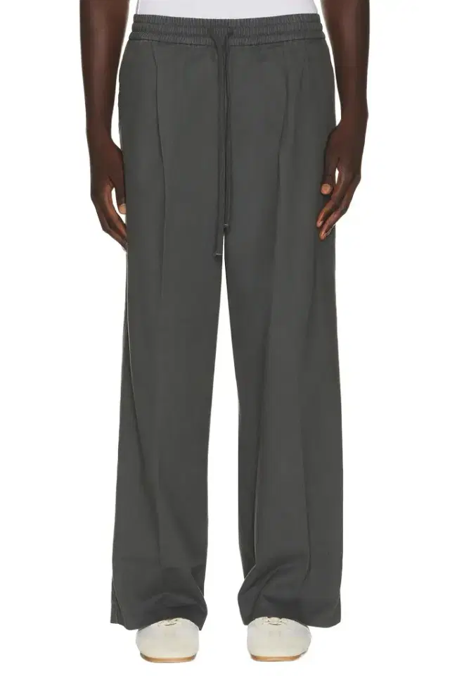 Fear of God Essentials Pleat Front Drawstring Pant