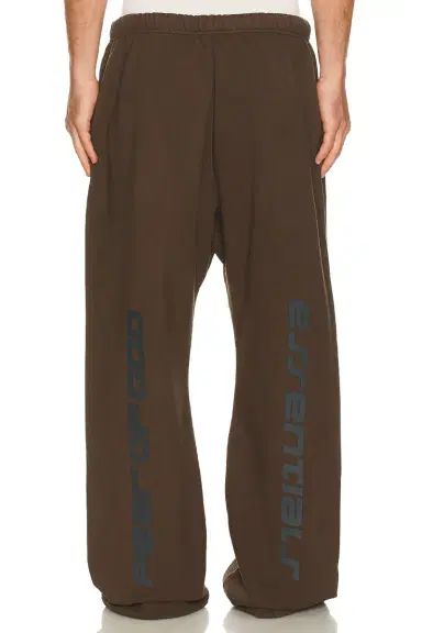 Fear of God Essentials Flare Sweatpant | Thumbnail 4