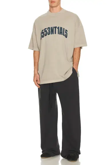 Fear of God Essentials Flare Sweatpant | Thumbnail 5