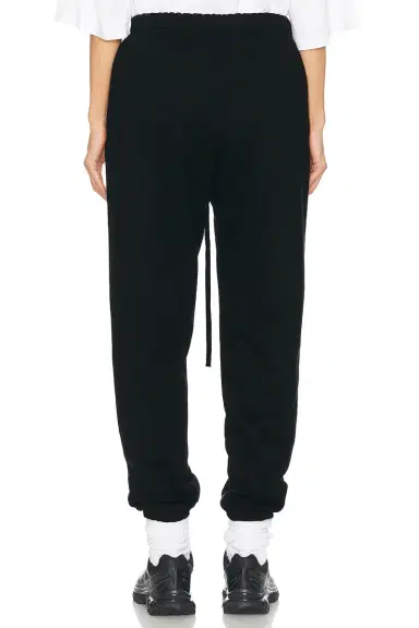 Fear of God Essentials Fleece Essential Sweatpant | Thumbnail 4