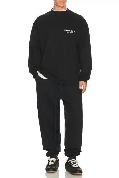 Fear of God Essentials Classic Sweatpant | Thumbnail 4