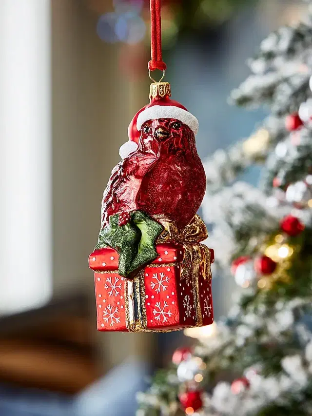 Glassware Art Studio Cardinal On A Present Glass Ornament