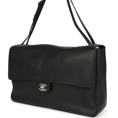 Chanel Chanel Maxi "Souplissimo" Large Flap Bag Black Grained Calfskin Silver Hardware | Thumbnail 5 Chanel Chanel Maxi "Souplissimo" Large Flap Bag Black Grained Calfskin Silver Hardware | Thumbnail 5