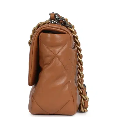 Chanel Chanel Medium 19 Flap Brown Lambskin Mixed Metal Hardware | Thumbnail 4