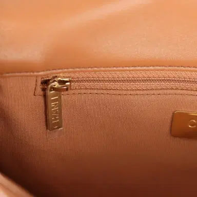 Chanel Chanel Medium 19 Flap Brown Lambskin Mixed Metal Hardware | Thumbnail 9