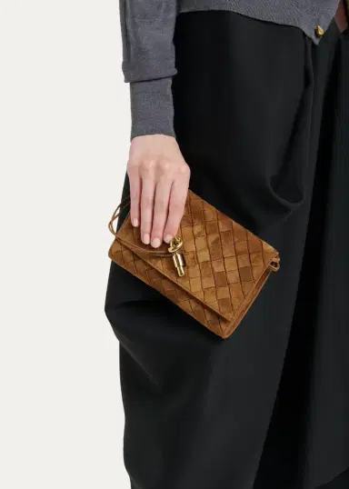 Bottega Veneta Andiamo Leather Wallet-On-Chain | Thumbnail 2