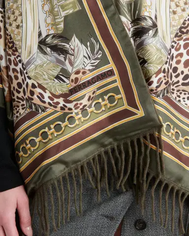 Ferragamo Leopard Cashmere and Silk Reversible Cape | Thumbnail 5 Ferragamo Leopard Cashmere and Silk Reversible Cape | Thumbnail 5