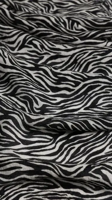 Isabel Marant Alecia Scarf | Thumbnail 5