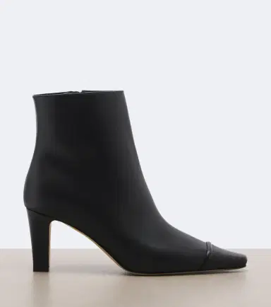 Manolo Blahnik Vivecal leather ankle boots | Thumbnail 4