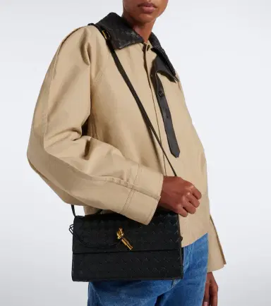 Bottega Veneta Andiamo Small Intrecciato leather clutch | Thumbnail 5 Bottega Veneta Andiamo Small Intrecciato leather clutch | Thumbnail 5