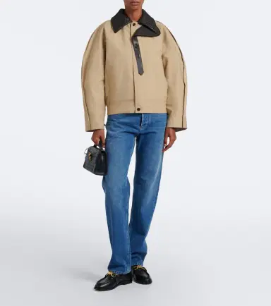 Bottega Veneta Andiamo Small Intrecciato leather clutch | Thumbnail 7 Bottega Veneta Andiamo Small Intrecciato leather clutch | Thumbnail 7