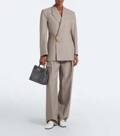 Bottega Veneta Andiamo Small suede top-handle bag | Thumbnail 5