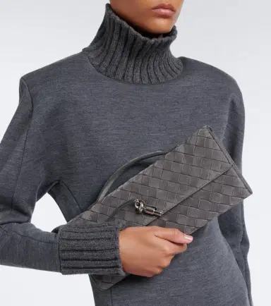 Bottega Veneta Andiamo Intrecciato suede clutch | Thumbnail 5 Bottega Veneta Andiamo Intrecciato suede clutch | Thumbnail 5