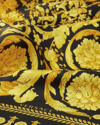 Versace Printed Silk Twill Scarf 90 cm | Thumbnail 2