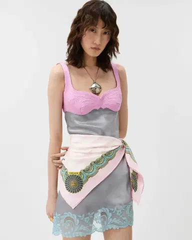 Versace Printed Silk Twill Scarf 90 cm | Thumbnail 2 Versace Printed Silk Twill Scarf 90 cm | Thumbnail 2