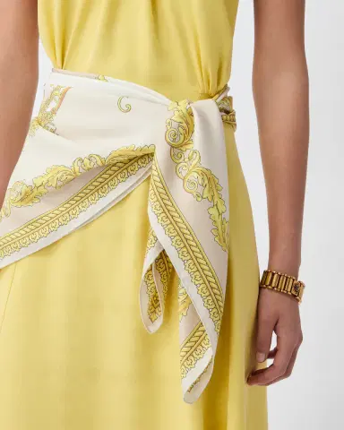 Versace Printed Silk Twill Scarf 90 cm | Thumbnail 2 Versace Printed Silk Twill Scarf 90 cm | Thumbnail 2