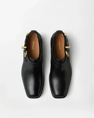 Versace Orlando Leather Chelsea Boots | Thumbnail 2