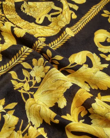Versace Printed Cashmere-Blend Fringed Shawl 140 cm | Thumbnail 2