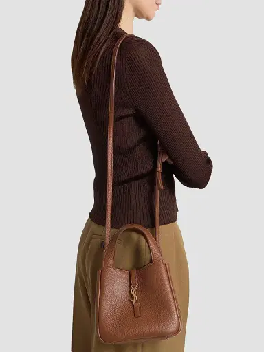 Saint Laurent Women's Le 5 à 7 Baby Bea Top Handle Bag in Grained Leather | Thumbnail 2 Saint Laurent Women's Le 5 à 7 Baby Bea Top Handle Bag in Grained Leather | Thumbnail 2