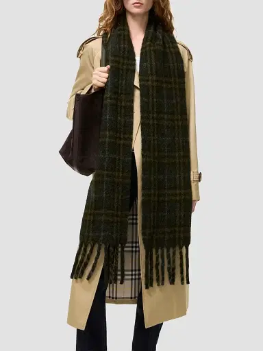 Burberry Women's Narrow Check Alpaca-Wool Scarf | Thumbnail 3 Burberry Women's Narrow Check Alpaca-Wool Scarf | Thumbnail 3