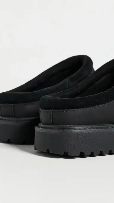 UGG Birch Clogs II | Thumbnail 3