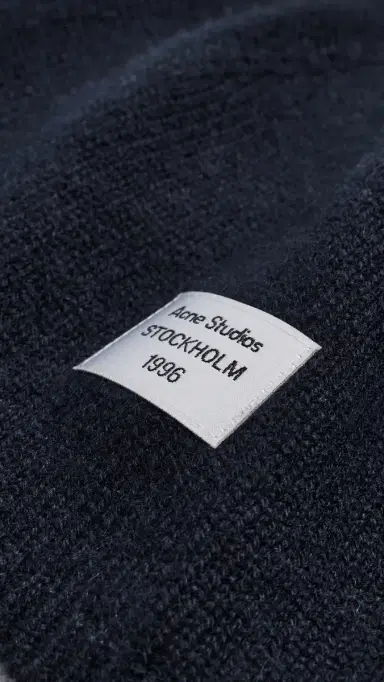 Acne Studios Cashmere Kassias Beanie | Thumbnail 4