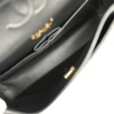 Chanel Pre-owned Chanel Medium Classic Double Flap Black Lambskin Rose Gold Hardware | Thumbnail 10 Chanel Pre-owned Chanel Medium Classic Double Flap Black Lambskin Rose Gold Hardware | Thumbnail 10