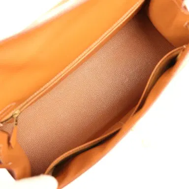 HERMÈS Vintage Hermes Kelly Sellier 32 Naturel Sable Chamonix Gold Hardware | Thumbnail 8 HERMÈS Vintage Hermes Kelly Sellier 32 Naturel Sable Chamonix Gold Hardware | Thumbnail 8