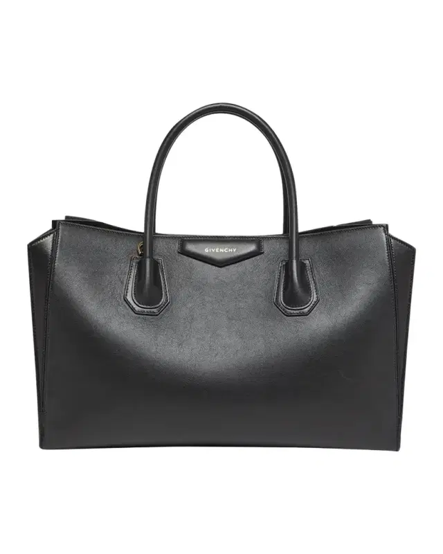 Antigona Top-Handle Bag in Leather Antigona Top-Handle Bag in Leather