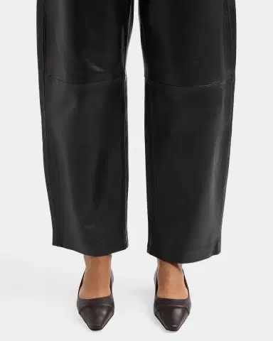 Manolo Blahnik Continu Leather Flats | Thumbnail 2 Manolo Blahnik Continu Leather Flats | Thumbnail 2