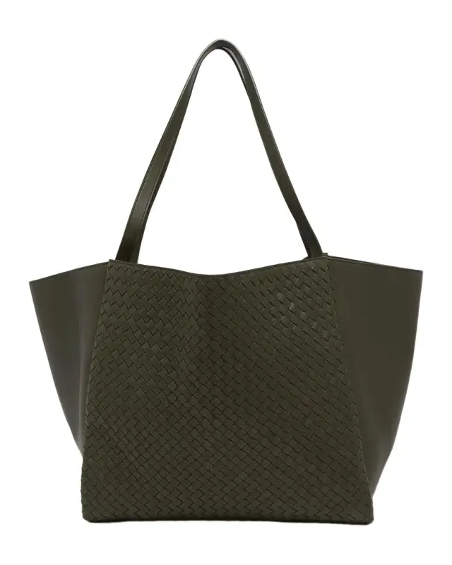 Bottega Veneta Corso Maxi Leather Tote Bag