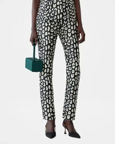 Carolina Herrera Leopard Jacquard Slim-Leg Ankle Cigarette Pants | Thumbnail 4