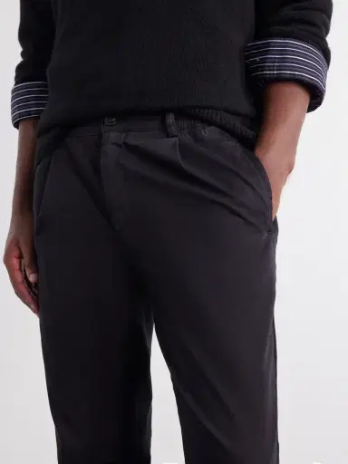 MR P. James Pleated Tapered Organic Cotton-Twill Trousers - Men | Thumbnail 5 MR P. James Pleated Tapered Organic Cotton-Twill Trousers - Men | Thumbnail 5
