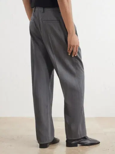 Valentino Garavani Straight-Leg Pleated Herringbone Virgin Wool Trousers - Men | Thumbnail 4 Valentino Garavani Straight-Leg Pleated Herringbone Virgin Wool Trousers - Men | Thumbnail 4