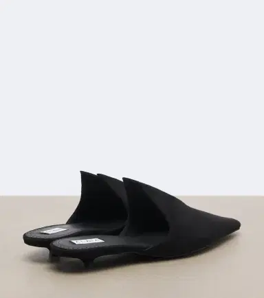 Alaïa Alaïa Suede mules | Thumbnail 2 Alaïa Alaïa Suede mules | Thumbnail 2