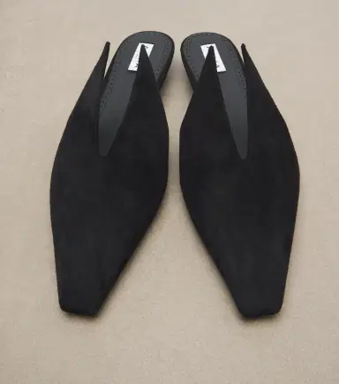 Alaïa Alaïa Suede mules | Thumbnail 4 Alaïa Alaïa Suede mules | Thumbnail 4
