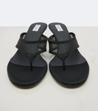 Alaïa Alaïa Mesh thong sandals | Thumbnail 2